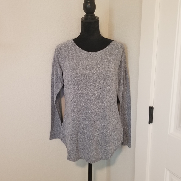 Long Sleeve Athleta Top~Medium - Picture 2 of 7